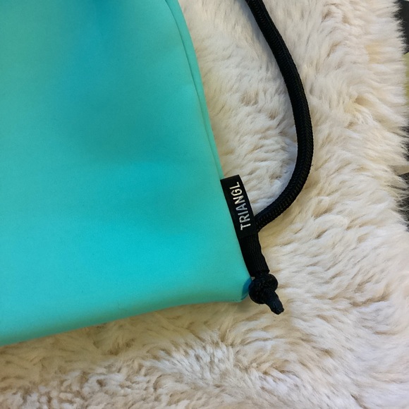 Triangl Swim Neoprene Beach Bag🐬 - Picture 3 of 6